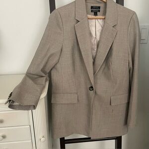 RW&CO. Beige Blazer Size 16